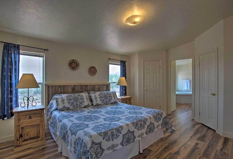 Moab House Near Arches Nat L Park & Canyonlands!