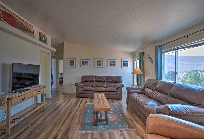 Moab House Near Arches Nat L Park & Canyonlands!