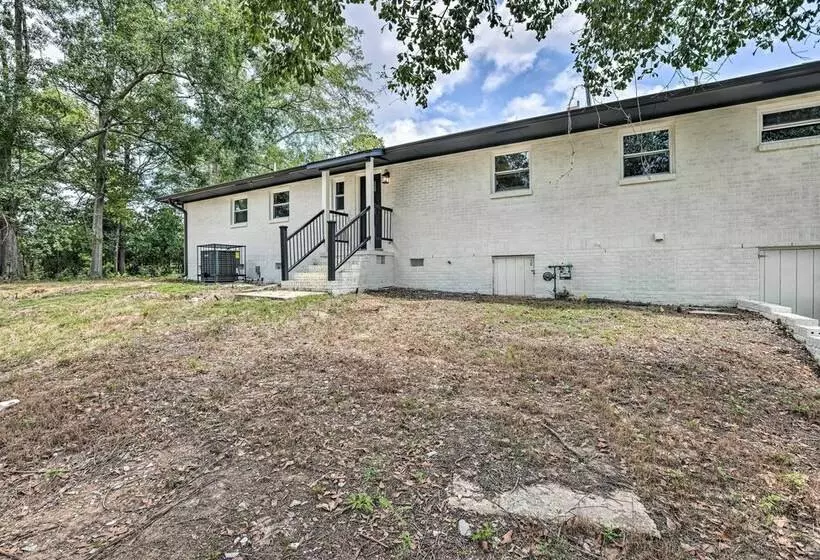 Modern, Colorful Home ~ 2 Mi To Tuskegee Uni