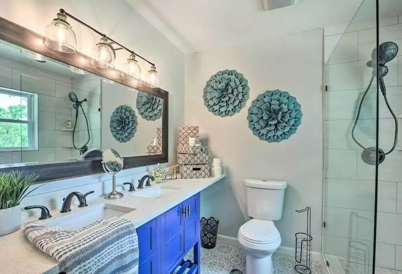 Modern, Colorful Home ~ 2 Mi To Tuskegee Uni