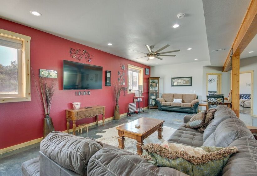 Peaceful Belfry Retreat On 14 Acres W/ Grill!