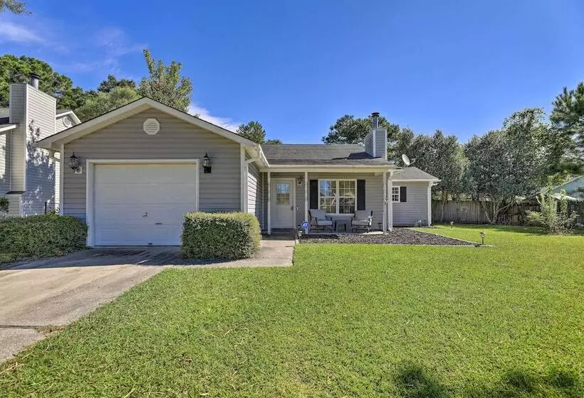 Pet Friendly Jacksonville Home W/ Fenced Yard