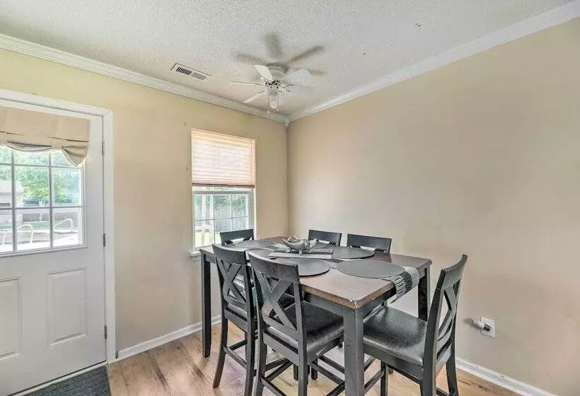 Pet Friendly Jacksonville Home W/ Fenced Yard
