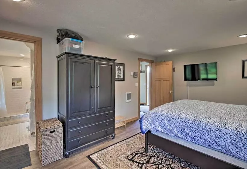 Private Rockaway Beach Retreat: 2 Blocks To Ocean!