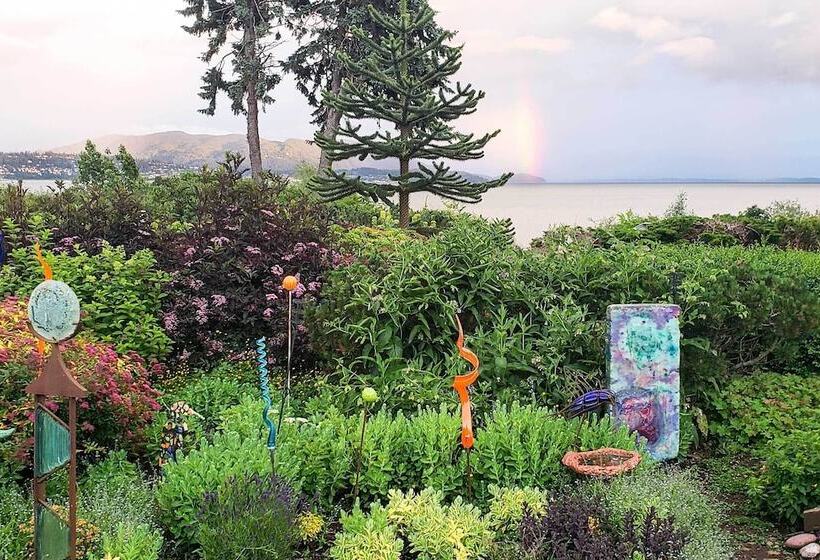 Private Waterfront Bellingham Estate!