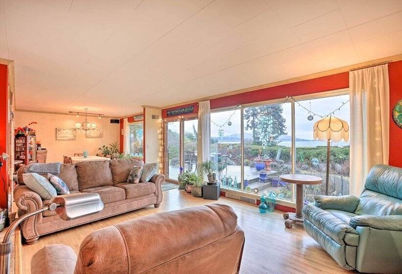 Private Waterfront Bellingham Estate!