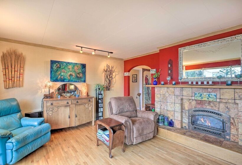 Private Waterfront Bellingham Estate!