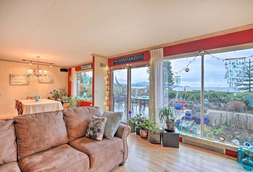 Private Waterfront Bellingham Estate!