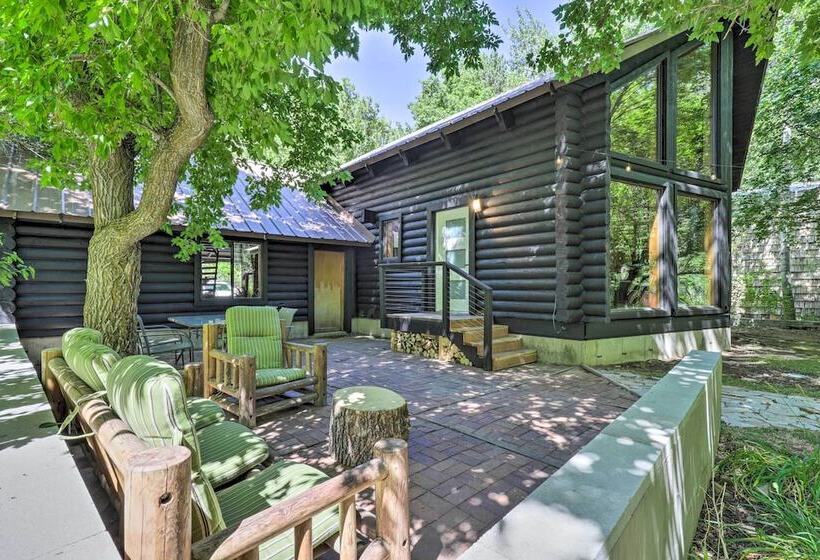 Provo Cabin W/ Mountain Views, Babbling Creek