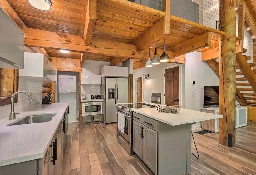 Provo Cabin W/ Mountain Views, Babbling Creek