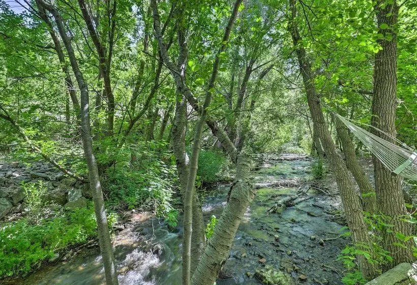 Provo Cabin W/ Mountain Views, Babbling Creek