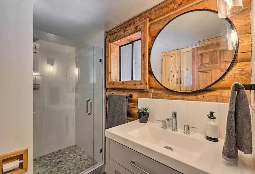 Provo Cabin W/ Mountain Views, Babbling Creek