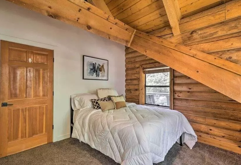 Provo Cabin W/ Mountain Views, Babbling Creek