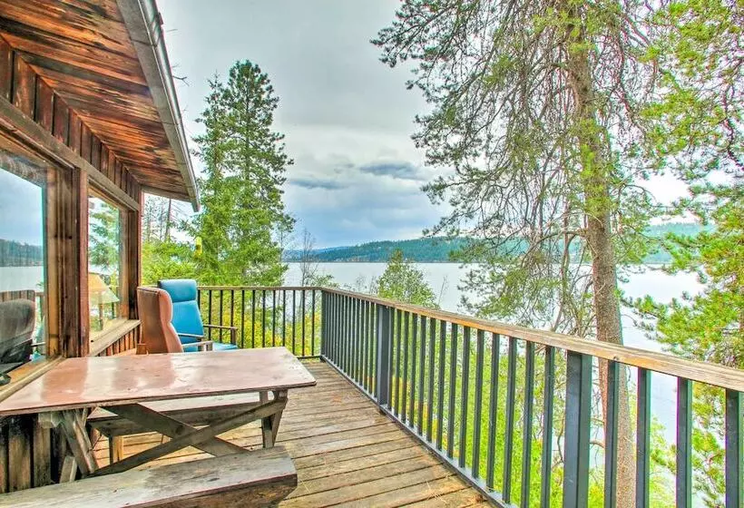 Remote Escape: Serene Lakeside Cabin W/ Beach