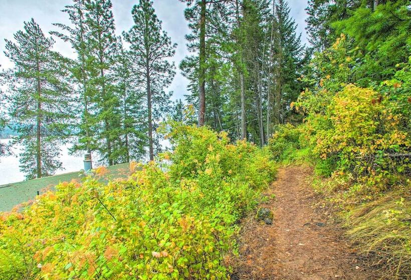 Remote Escape: Serene Lakeside Cabin W/ Beach
