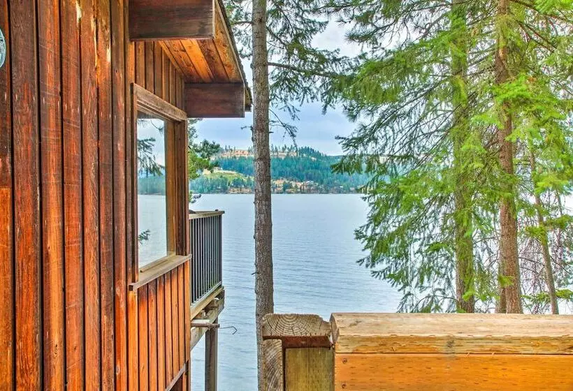 Remote Escape: Serene Lakeside Cabin W/ Beach