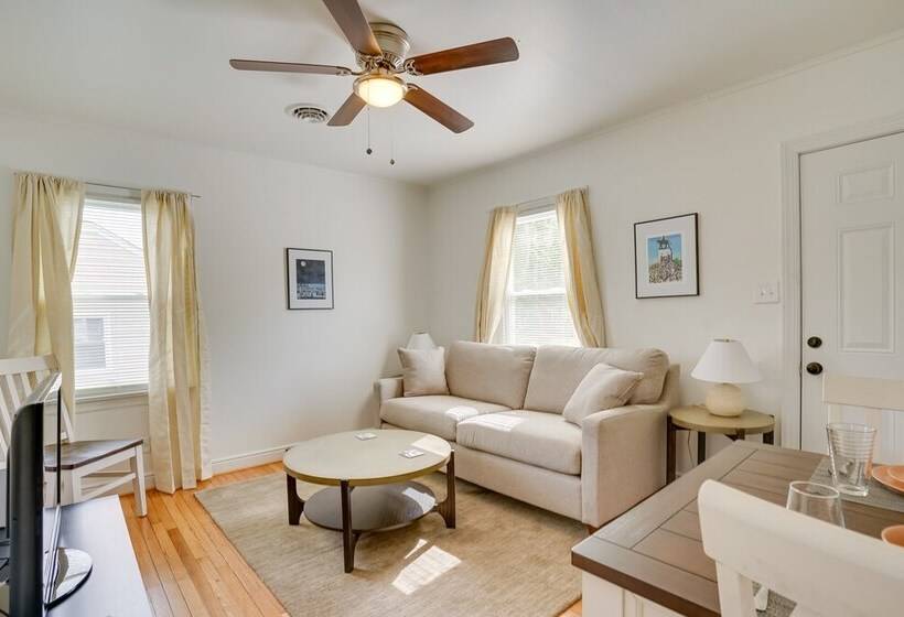 Richmond Vacation Home: 4 Mi To Downtown!