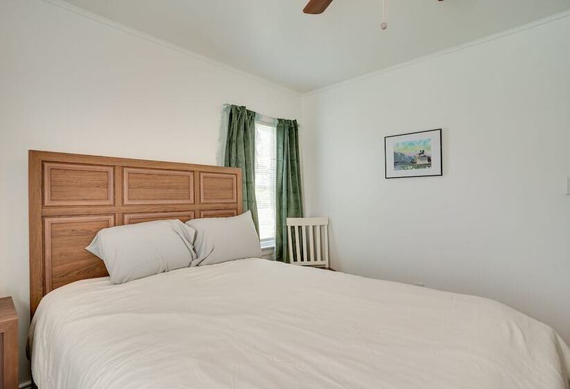 Richmond Vacation Home: 4 Mi To Downtown!