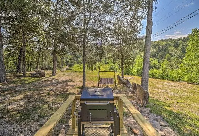 Rustic Mtn View Cabin < 1 Mile To White River!
