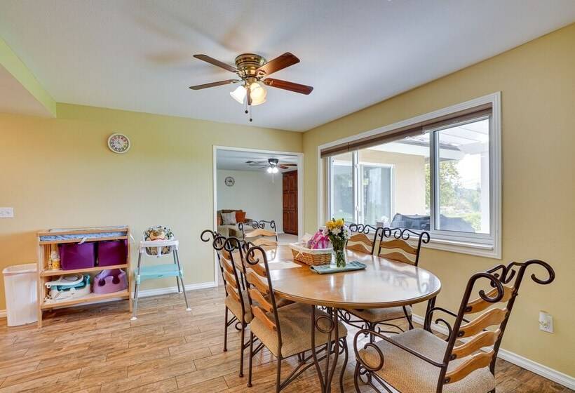 Santa Ana Home W/ Patio, 9 Mi To Disneyland!