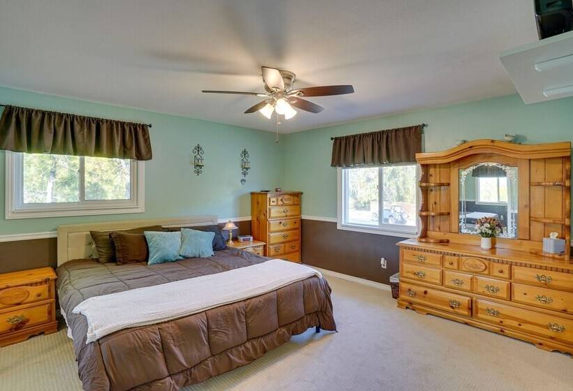 Santa Ana Home W/ Patio, 9 Mi To Disneyland!