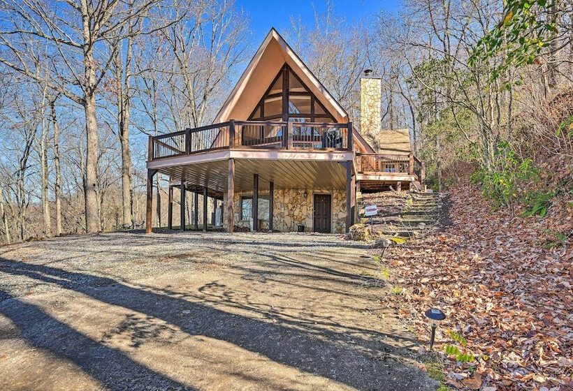 Spacious Franklin Cabin W/ Mountain Views!