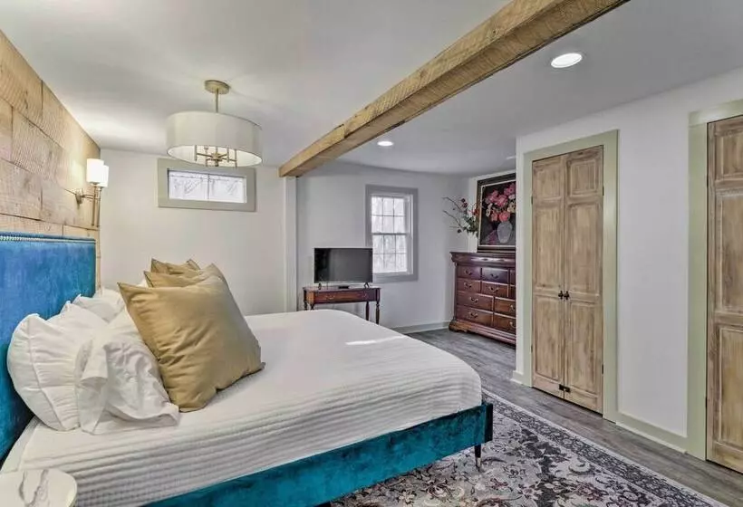 Deck + Views: Spacious Newland Home!