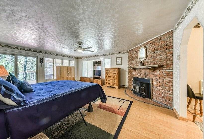 Spacious Ruidoso Home W/ Sierra Blanca Mtn Views!