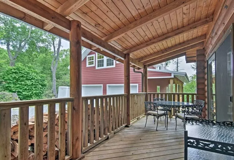 Superb Linville Mountain Cabin W/ Wraparound Decks