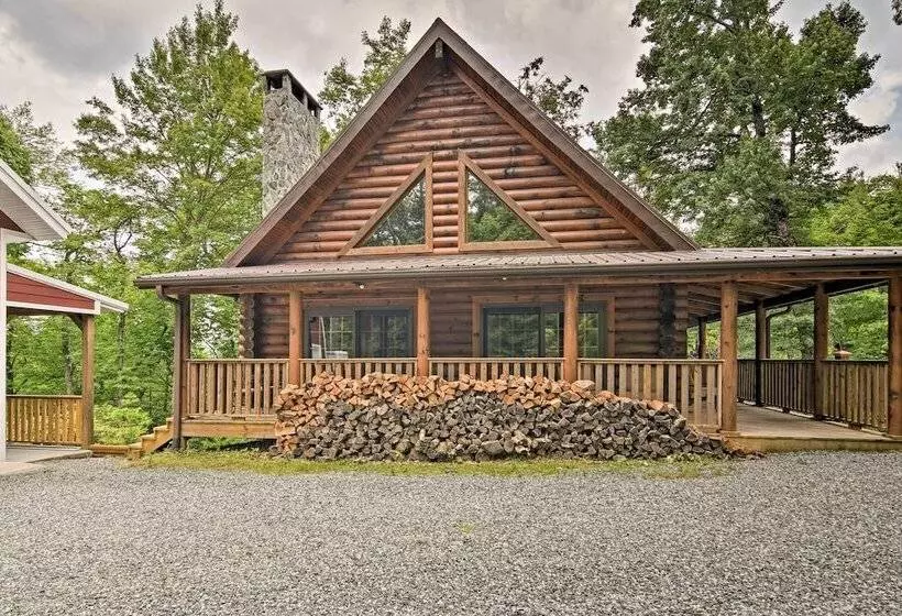 Superb Linville Mountain Cabin W/ Wraparound Decks