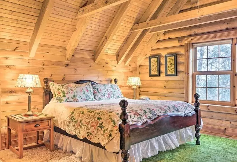 Superb Linville Mountain Cabin W/ Wraparound Decks