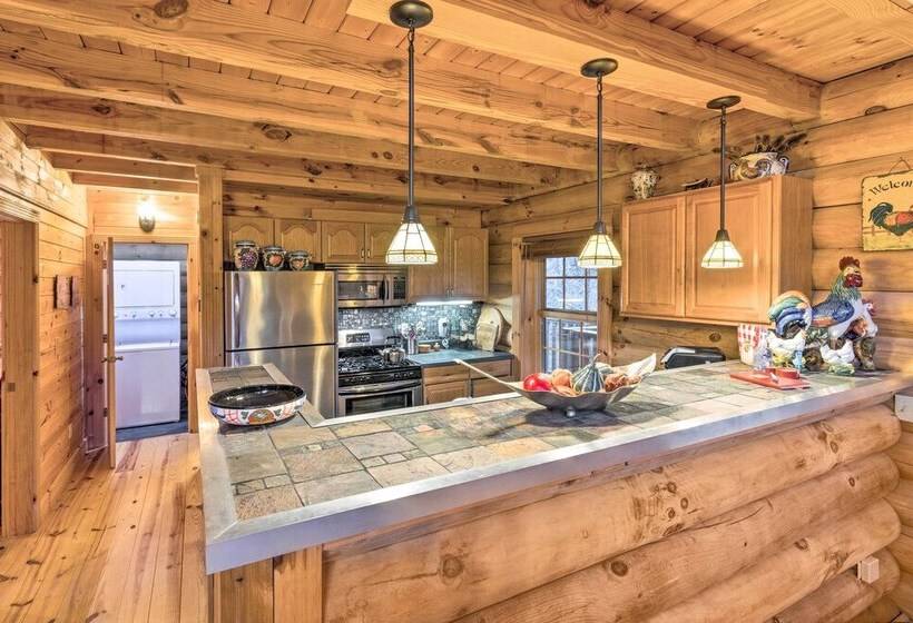 Superb Linville Mountain Cabin W/ Wraparound Decks