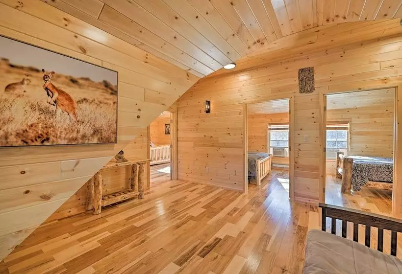 Unadilla Cabin On 50 Acres + Fire Pit & Creek