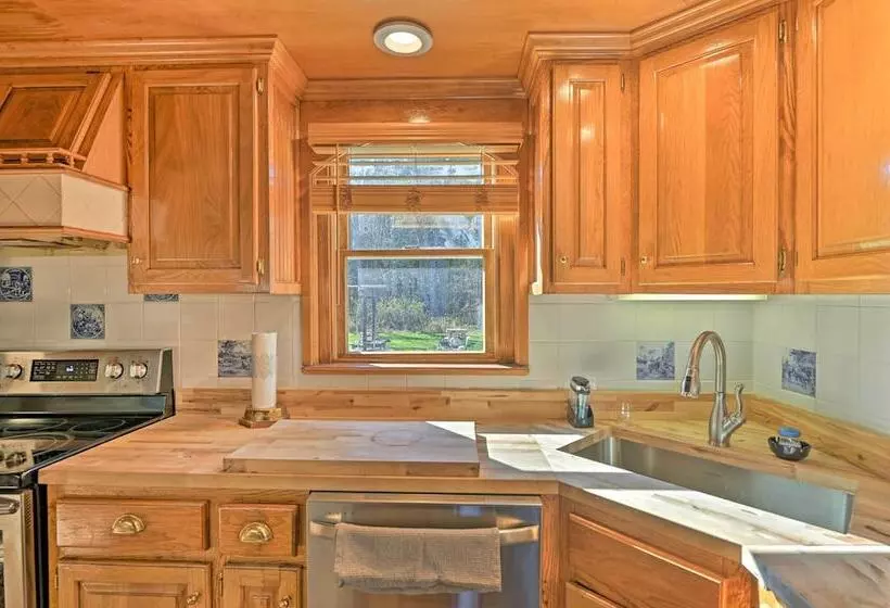 Unadilla Cabin On 50 Acres + Fire Pit & Creek