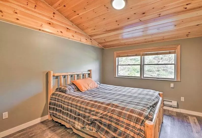 Unadilla Cabin On 50 Acres + Fire Pit & Creek