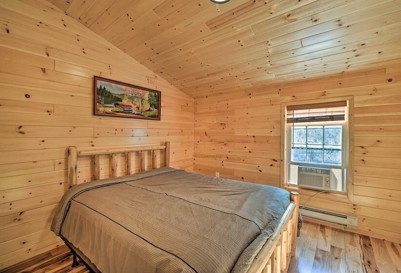 Unadilla Cabin On 50 Acres + Fire Pit & Creek