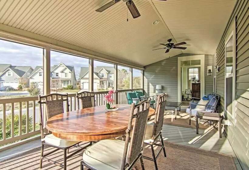 Vibrant Home In Ocean View W/ Screen Porch