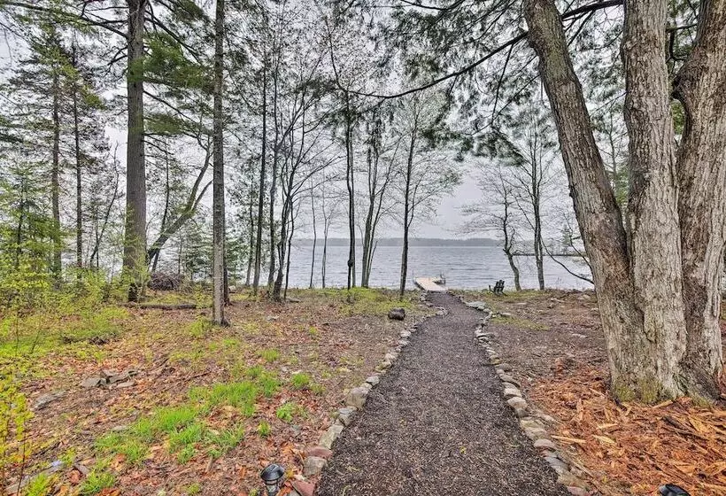Waterfront Davis Pond Cabin W/ Dock + Kayaks!