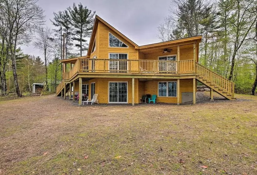 Waterfront Davis Pond Cabin W/ Dock + Kayaks!