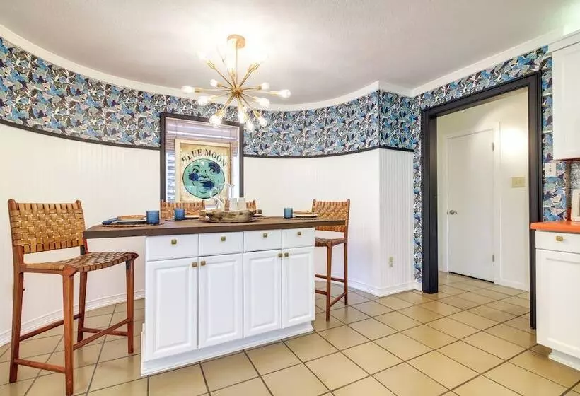 Waterfront Lake Travis Luxury Home W/ Large Deck!