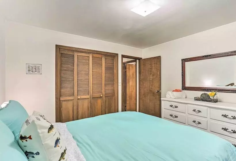 Willow Creek Hideaway W/ Deck, 1 Mi To River!