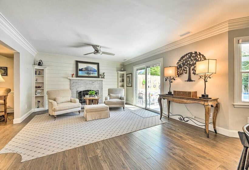 Beautiful Charlotte Home W/ Pool & Hot Tub!