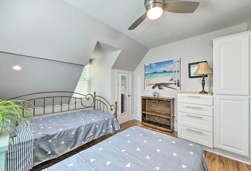 Beautiful Charlotte Home W/ Pool & Hot Tub!