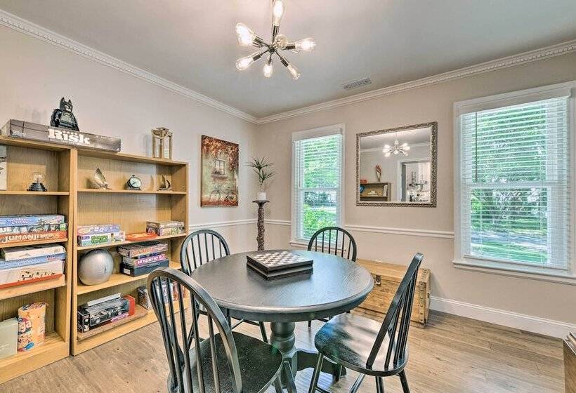 Beautiful Charlotte Home W/ Pool & Hot Tub!