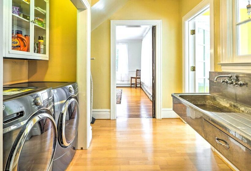 Charming Historic Home ~ 1 Mi To Dtwn Olean!