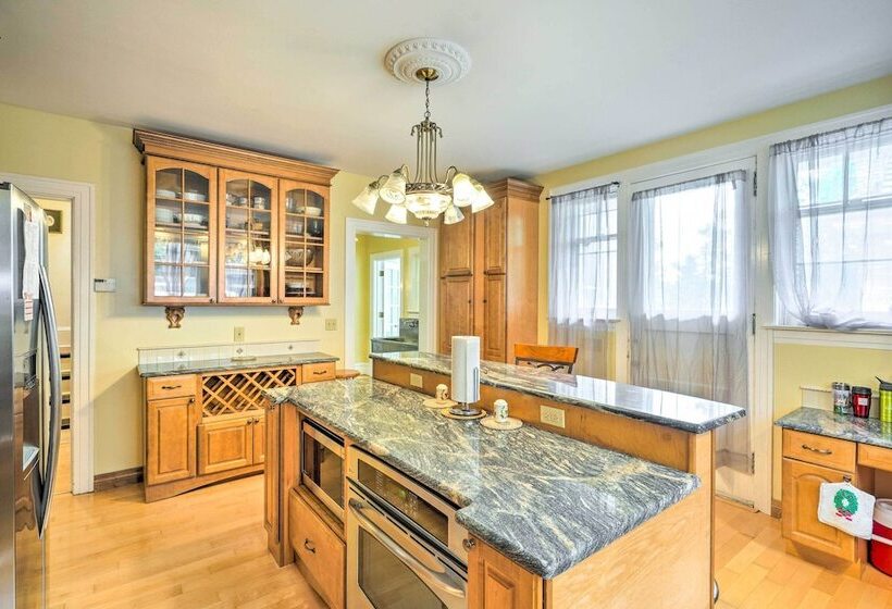 Charming Historic Home ~ 1 Mi To Dtwn Olean!