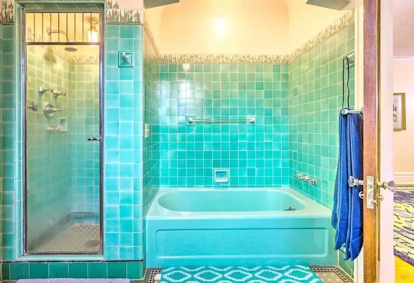 Charming Historic Home ~ 1 Mi To Dtwn Olean!