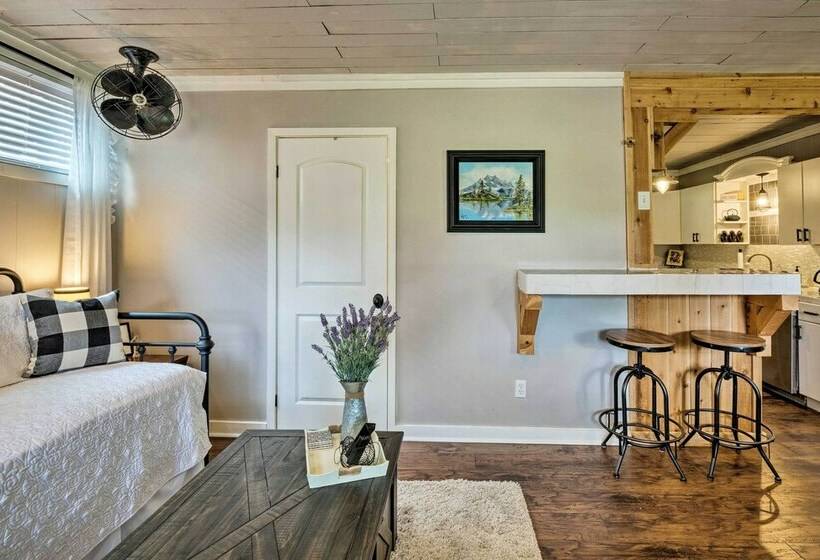 Charming Lake Travis Cottage 20mi To Dtwn Austin