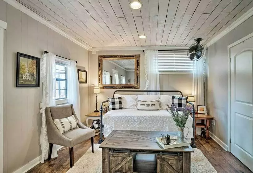 Charming Lake Travis Cottage 20mi To Dtwn Austin