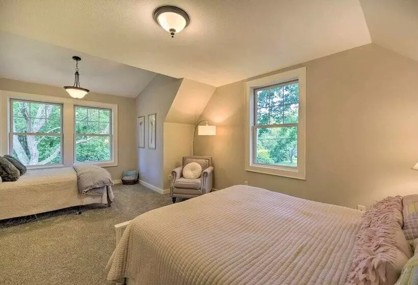 Charming Taylors Falls Home W/ Deck, Fire Pit